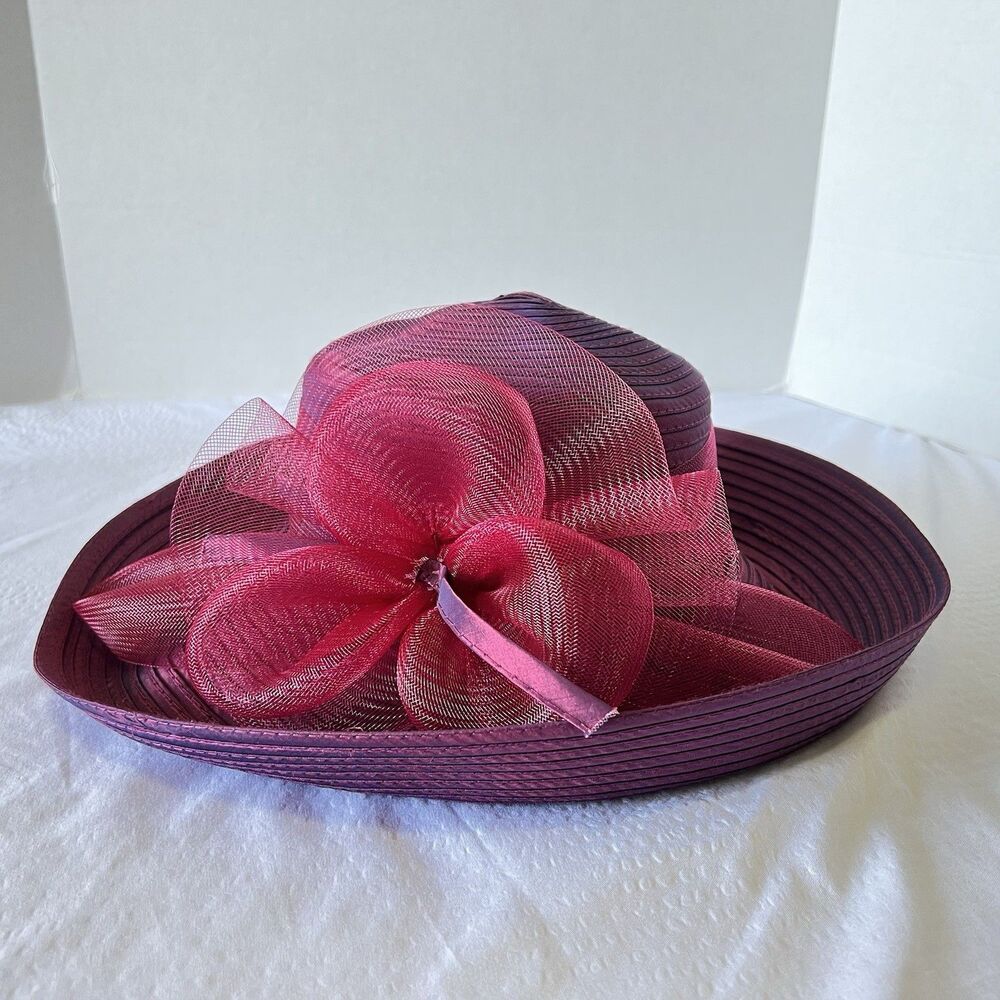 Giovannio Florence New York Women’s Burgundy Church Derby Hat Size 21”